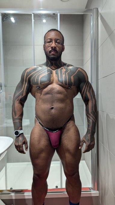 1 pic. I've been in maintenance phase and eating kind of what I want for the past and this is what I