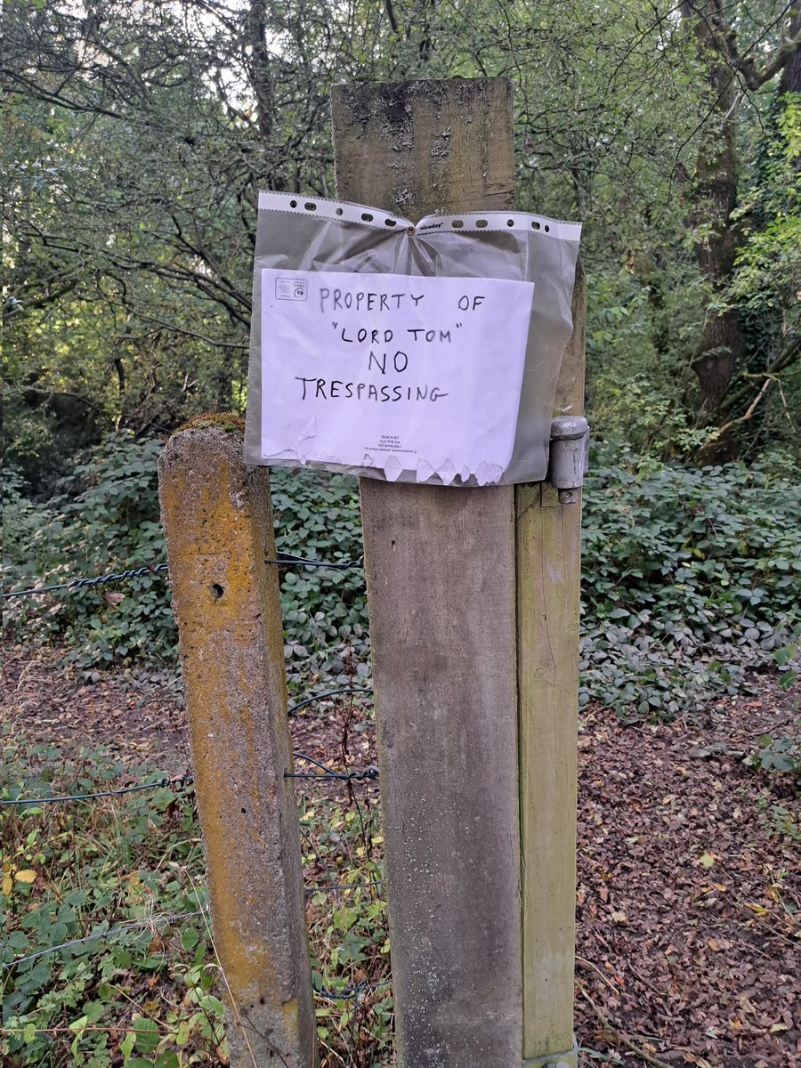 Jedellion's tweet photo. Saw this on our canal walk this week. Made me smile https://t.co/kdF0DtQjMP
