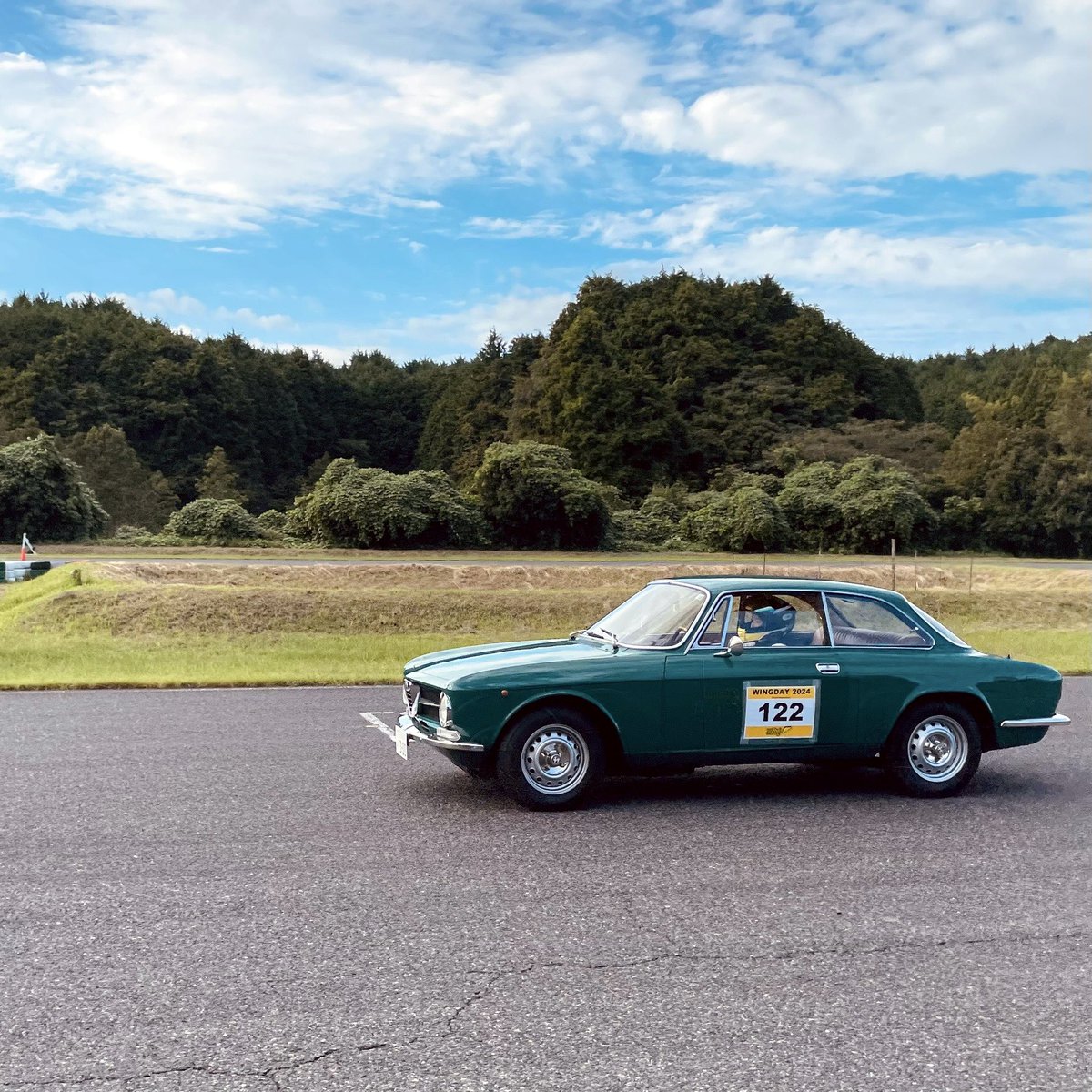 y_italy_955's tweet photo. 初ラン!!おつかれさま💚
#alfaromeo #giuliagt https://t.co/ni9mjhWIAz