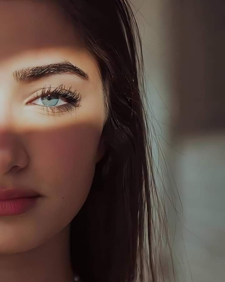 افرح بالأشياء
 الصغيرة الإيجابية التي تحدث في يومك ،
 وكن على ثقة بأن آلاف الناس يتمنون ما تملك.       كن سعيدًا بما لديك 💌🌿
يومكم جميل كجمال وجودكم ..🥰💕
.
.
#فضفض_بتغريده