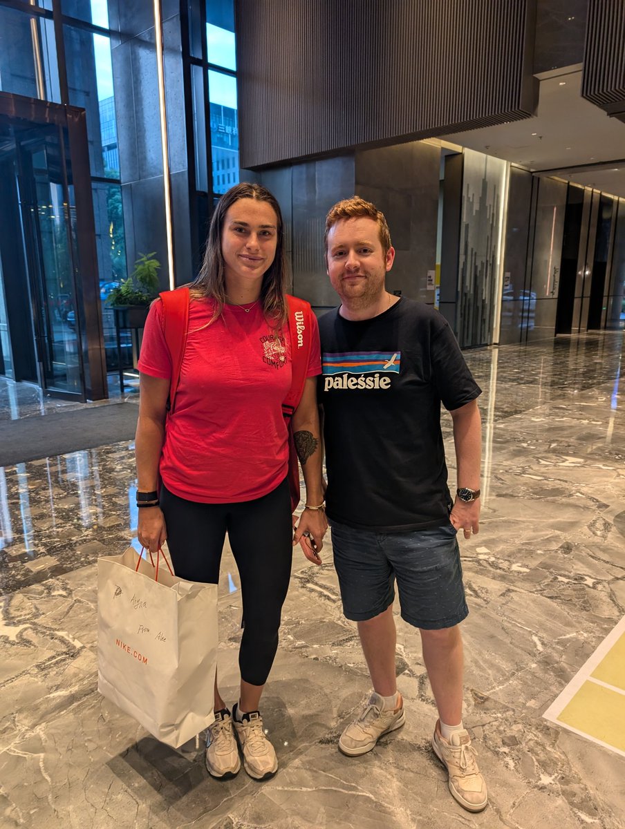 Ben_Woollaston's tweet image. Great meeting the legend @SabalenkaA 🇧🇾