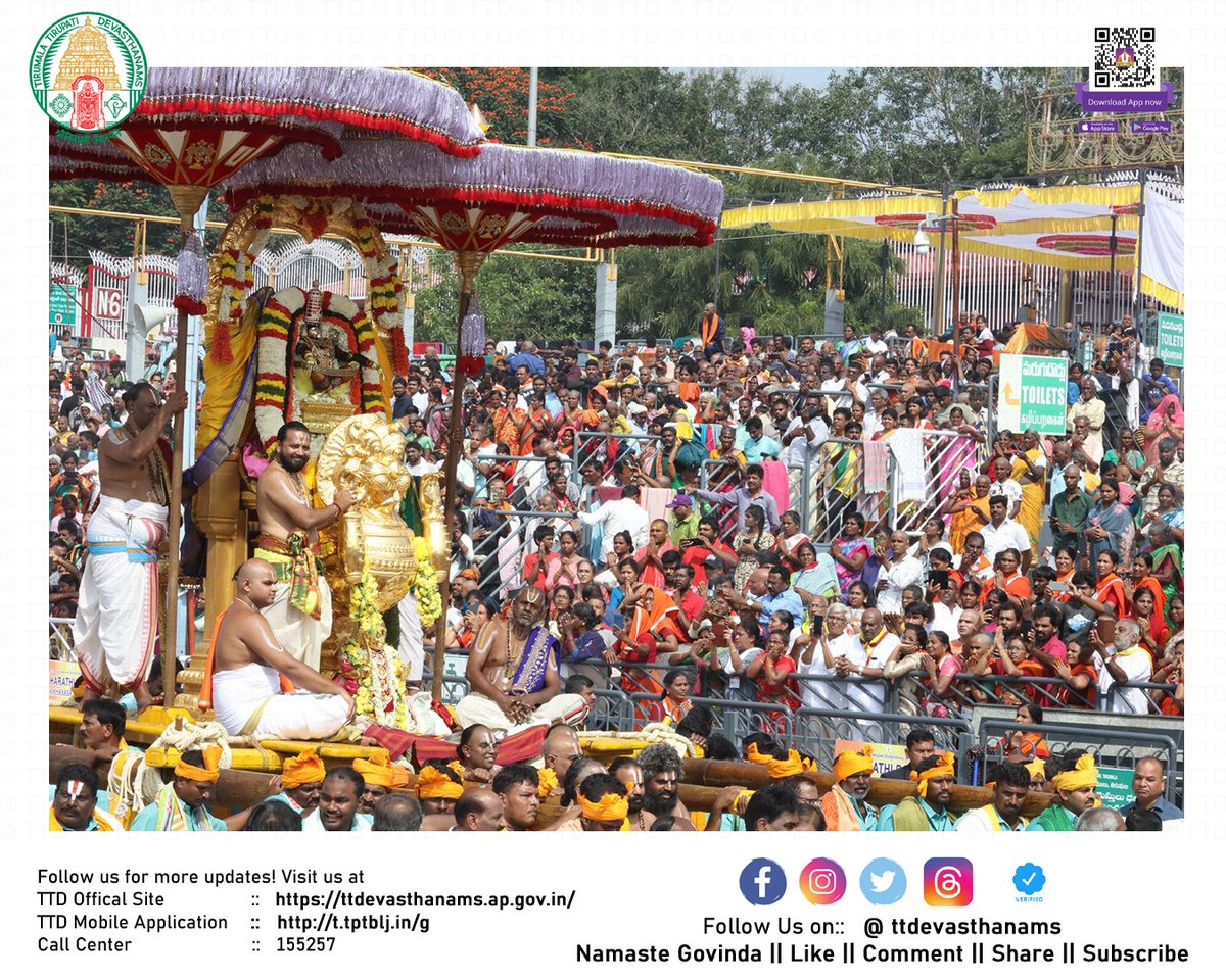 TTDevasthanams's tweet photo. Sri Malayappa as Yoga Narasimha on the fierce Simha Vahanam, symbolizing inner peace and tranquility, paraded through the four Mada streets in a majestic meditative pose.
#Spiritual #YogaNarasimha #SimhaVahanam #InnerPeace #TTD #HinduFestival #Devotion #Tradition #MadaStreets https://t.co/q79hkIG9wz