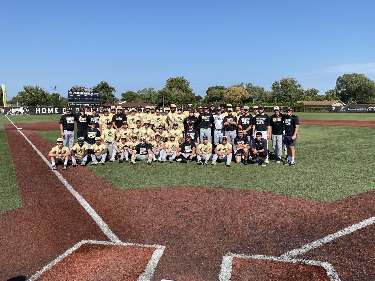 PNW_Baseball's tweet image. It was a great day for the Alumni Game, nice to see all the former players and families show up.