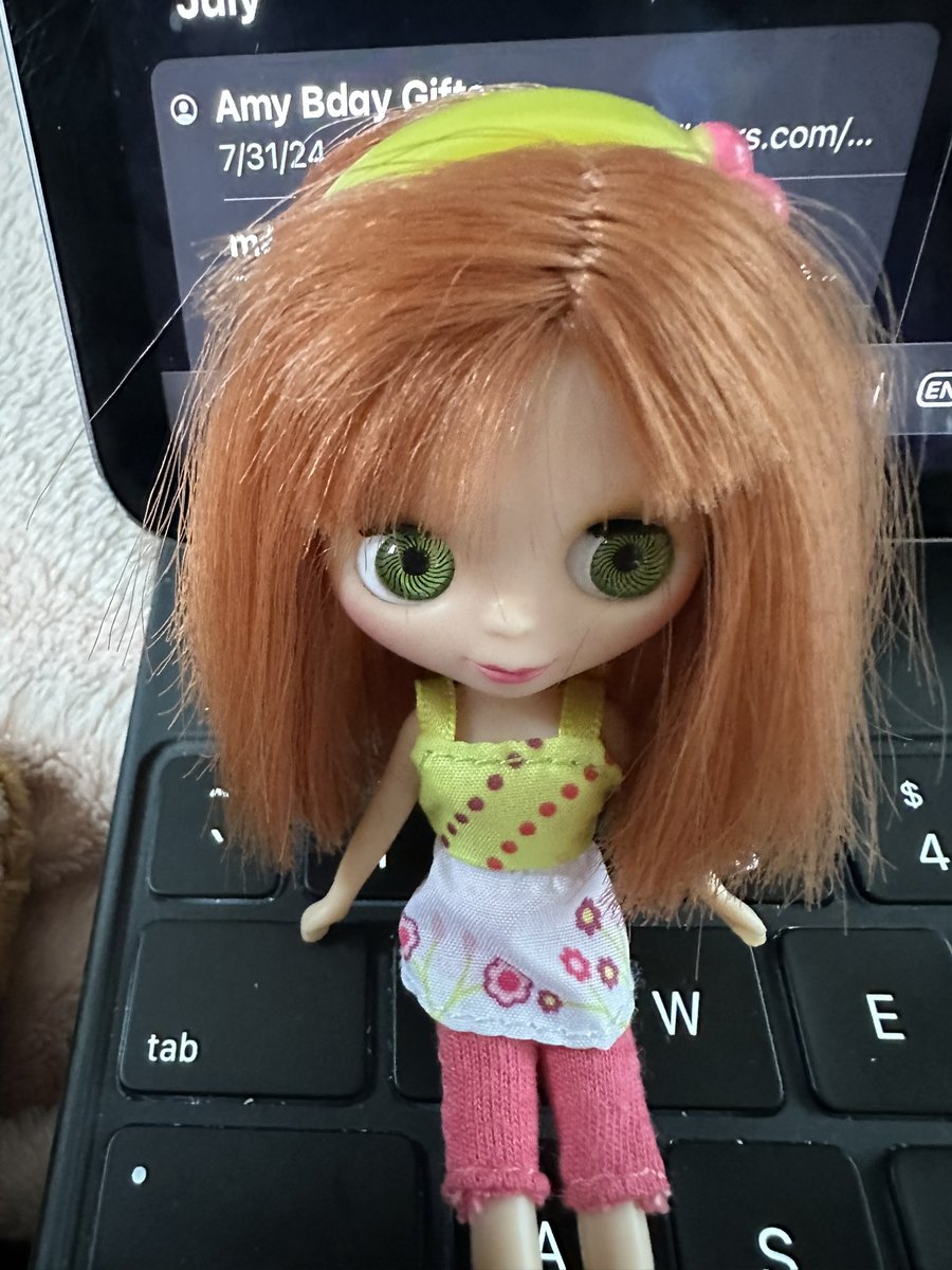 uggsocks's tweet photo. me when i https://t.co/OSZGQ23WfY
