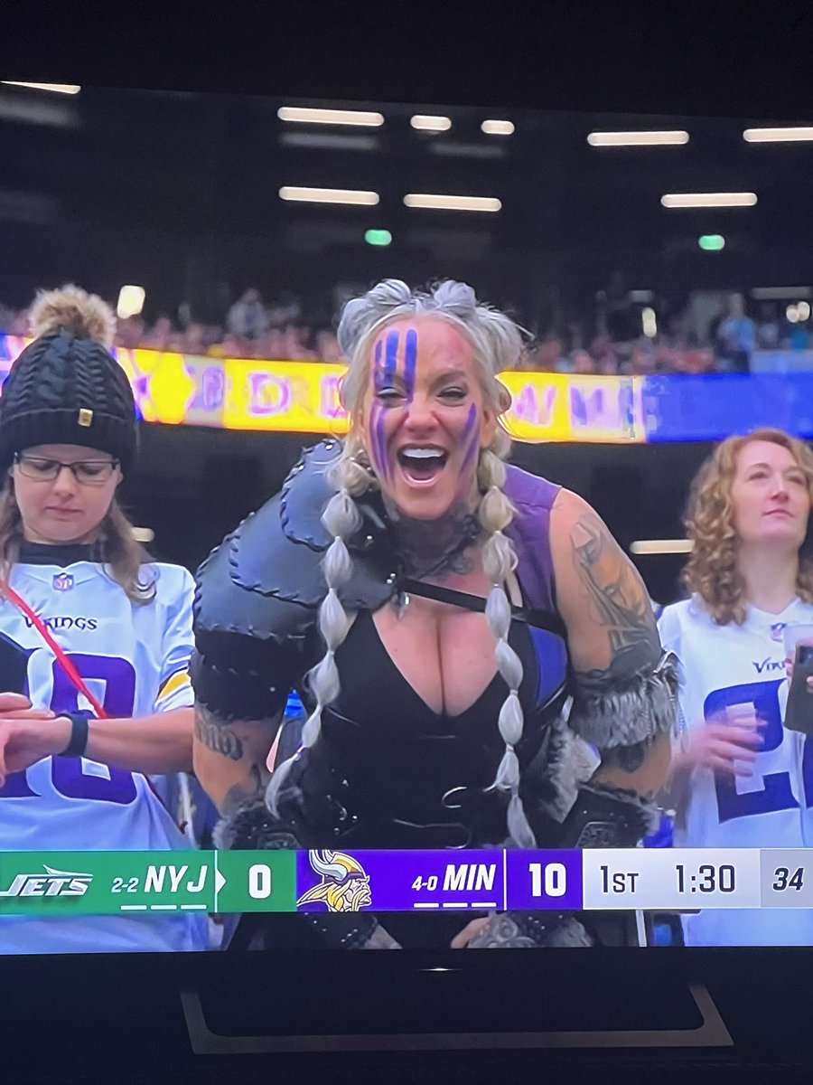 Can we talk about how badass this lady looks?!! ⚔️ #SKOL #NYJvsMIN