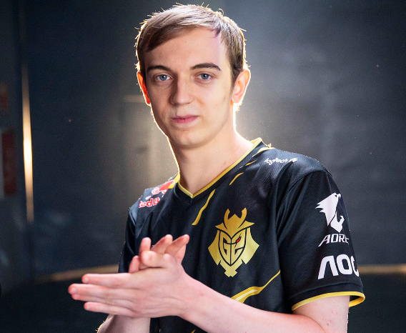 OGLeagueBets's tweet image. if you want elite playmaking: faker 
if you want elite csing: chovy 
if you want elite teamfighting: knight
if you want elite roaming: doinb 
if you want elite looks: rookie 
if you want all of those, you have G2 caps