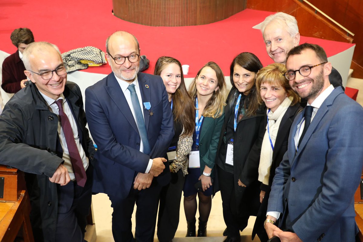 SarahMarniesse's tweet photo. L'ordre de la Pléiade, régi par l’Assemblée parlementaire de la @OIFrancophonie reconnaît les mérites de celles et ceux qui se sont distingués en servant les idéaux de la francophonie. Bravo #FatouDiome, #SlimKhalbous et @RiouxRemy, récompensés à l’occasion du XIXe sommet. https://t.co/Xqo4sOvEPR