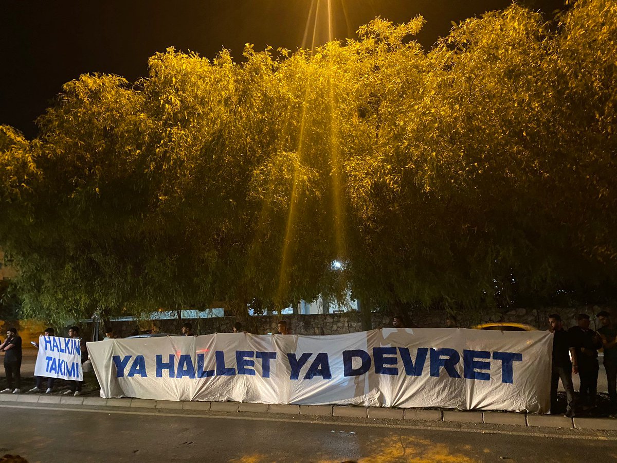 Yazacak çok şey var 
Yapacak tek şey var İSTİFA! 

#AdanaDemirspor