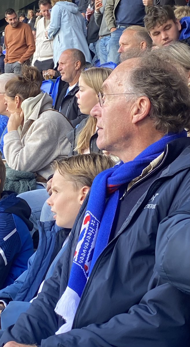 jjmvanleeuwen's tweet image. Voor de familieverhoudingen een prima uitslag, gelet op de wedstrijd voor PEC ook een prima puntje. Ik vermoed dat @JosValentijn52 wel baalt van het puntje. Mooie middag, mooi uitvak! #schpec #heepec