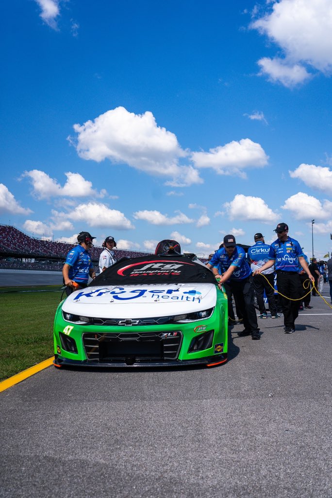 HYAKMotorsports's tweet image. It’s a SUPER speedway type of day! @StenhouseJr will be starting P32 in today’s event at @TALLADEGA! 

📺 Tune into NBC at 1PM CDT! 

#JTGRacing #Talladega #NASCAR