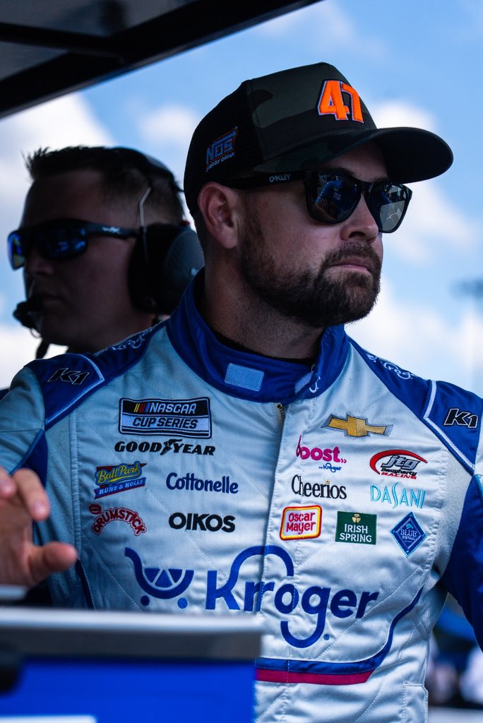 HYAKMotorsports's tweet image. It’s a SUPER speedway type of day! @StenhouseJr will be starting P32 in today’s event at @TALLADEGA! 

📺 Tune into NBC at 1PM CDT! 

#JTGRacing #Talladega #NASCAR