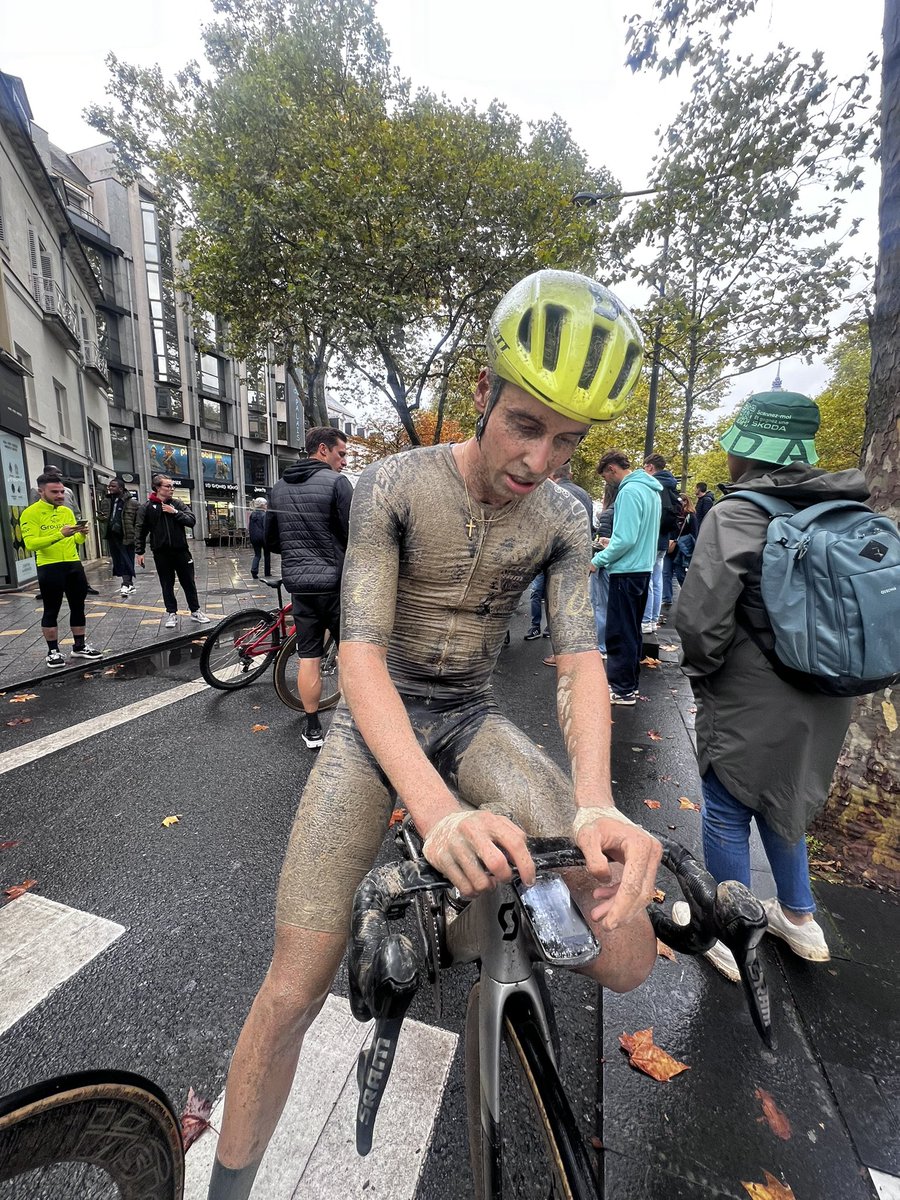 Q36.5 Pro Cycling Team (@q36_5procycling) on Twitter photo ๐ซ๐ท #ParisTours
Stellar 9th place for <a href="/FabioChristen/">Fabio Christen</a>
He gave everything out there ๐ช ๐ซ๐ท #ParisTours
Stellar 9th place for <a href="/FabioChristen/">Fabio Christen</a>
He gave everything out there ๐ช