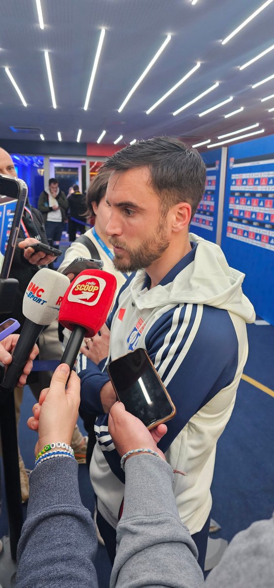 oetl's tweet photo. #Tagliafico face à la presse après #OLFCNA (2-0) https://t.co/BjodhoPFqD