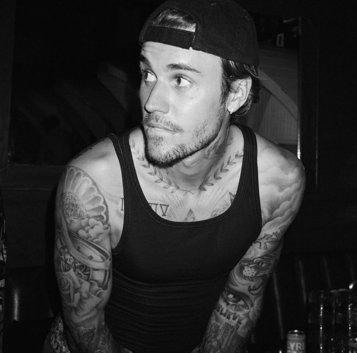 HEARTOFABG2's tweet photo. justin is aging like fine wine. he is 30 years old with facial hair.. it’s time to grow up and attach his attractiveness to him being a man than a teenaged boy. https://t.co/lMSQ4erEZx