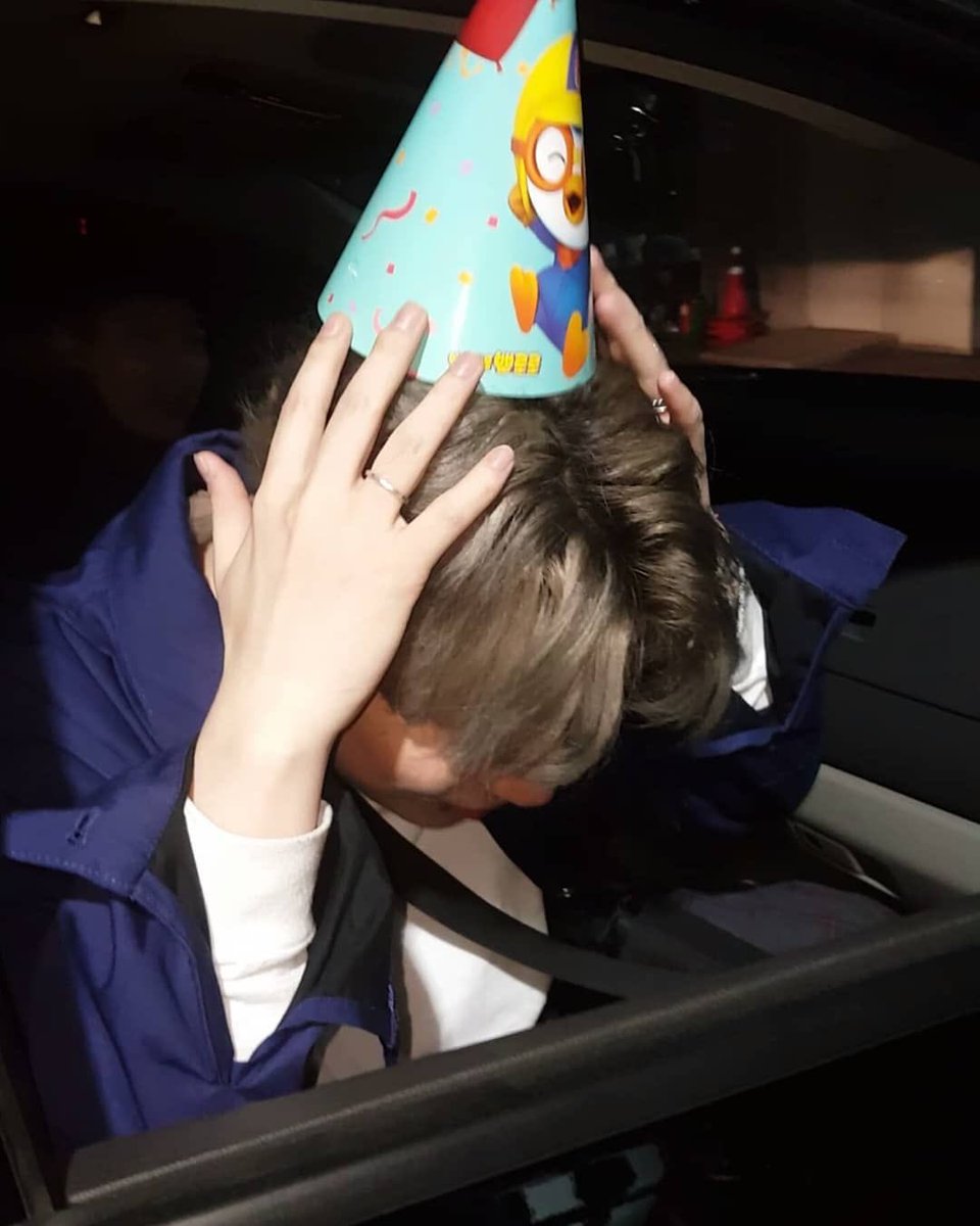mangmungboyyy's tweet photo. #HAPPYPENOMECODAY

작년도, 올해도, 내년도, 앞으로도,
1년의 단 하루뿐일
유일한 나의 아티스트의 생일을 축하하며. https://t.co/s2Op8fwKCH