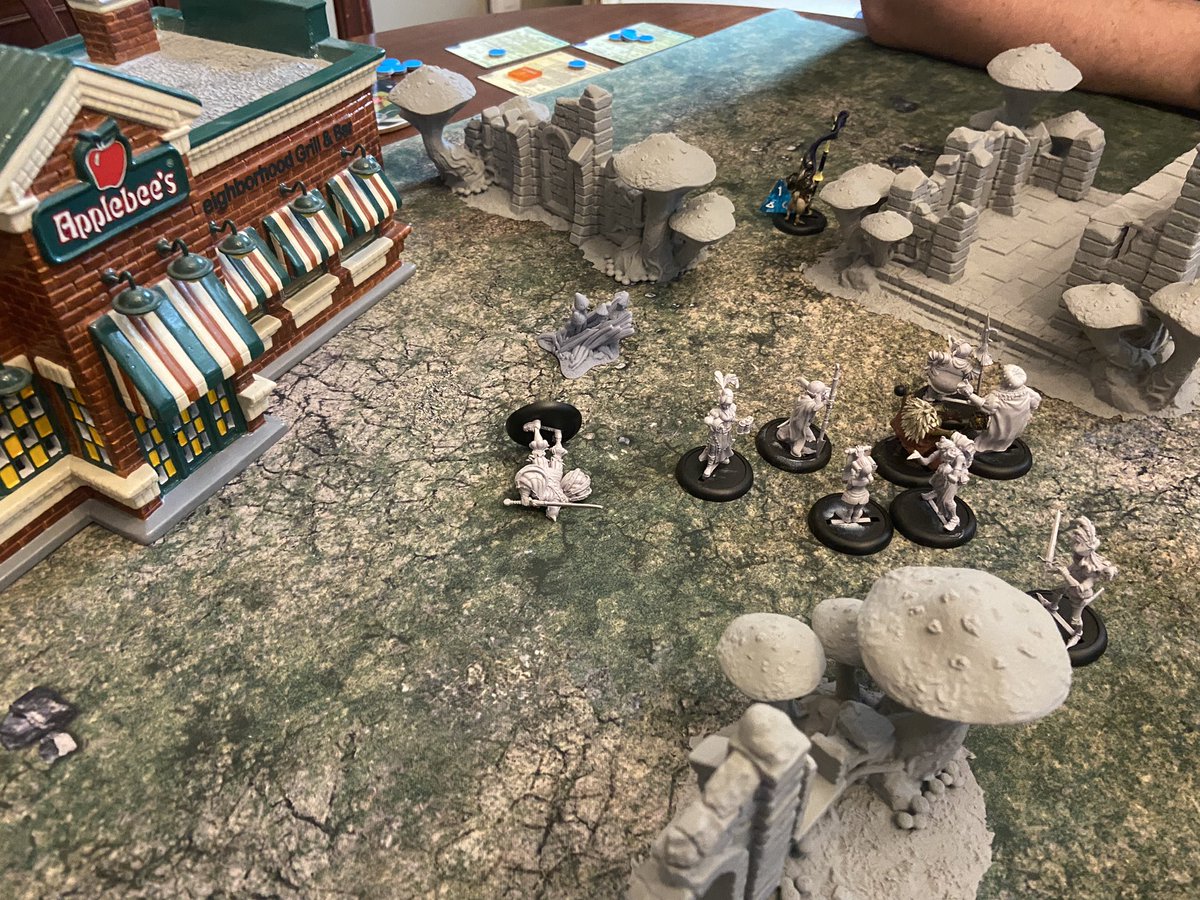 SirBissonnette's tweet photo. Morning game of @moonstonegame was briefly interrupted by a large cat 

Not all made it 🫡 https://t.co/HkvdwwlYW1