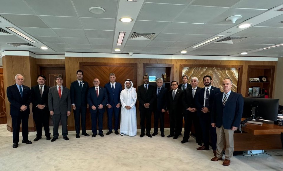 ordorica_g's tweet photo. Los embajadores del #GRULAC en Qatar nos reunimos con el Presidente de @qatartourismqa
Al hablar de México señalé el potencial de su industria turística y recordé que es uno de los destinos más visitados del mundo.
#Biodiversidad
#Cultura
#Ciudades
#Aventura
#SolPlaya
🇲🇽🤝🇶🇦 https://t.co/rftzHxoW6R