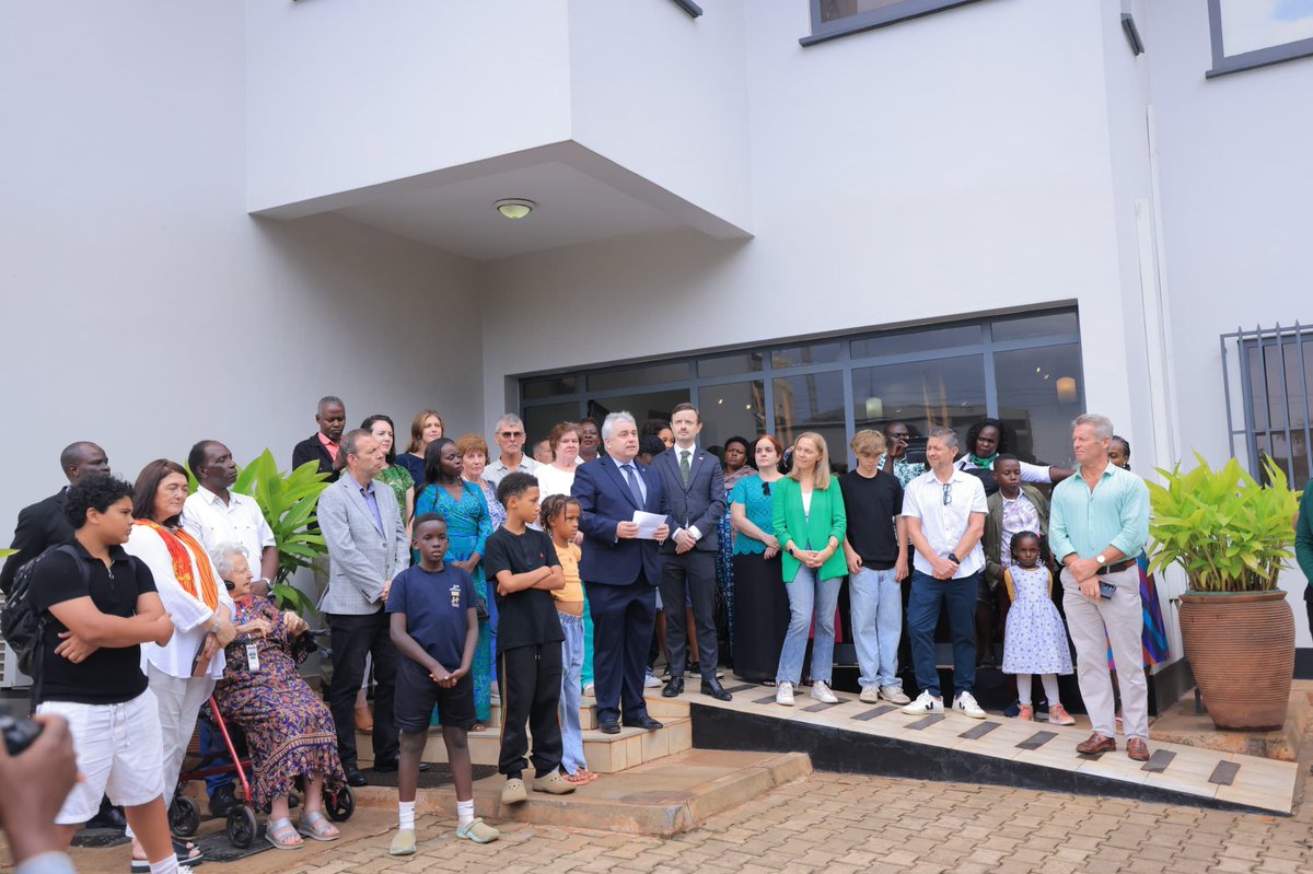 Ireland in Uganda tweet media