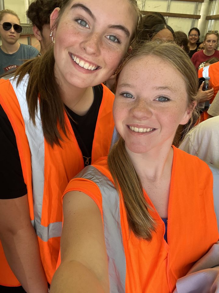 Klein Oak NHS out early this morning to volunteer with the Texas Ten Marathon!
<a href="/thomashensley/">Thomas Hensley</a> 
<a href="/rjordan114/">Robert D Jordan Jr</a> <a href="/KleinOak/">Klein Oak HS</a> <a href="/KleinISD/">Klein ISD</a>