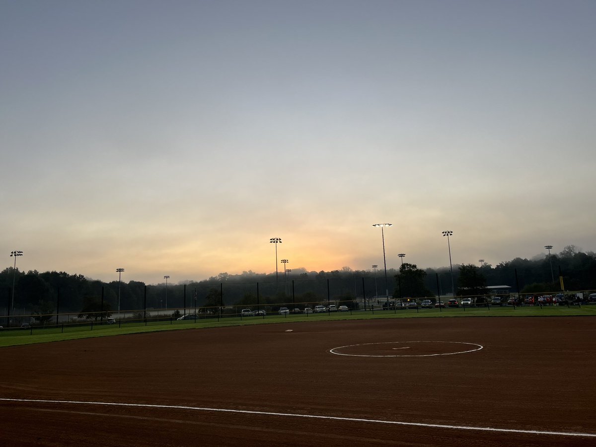 ijk300's tweet image. Sunday Sunrise Softball