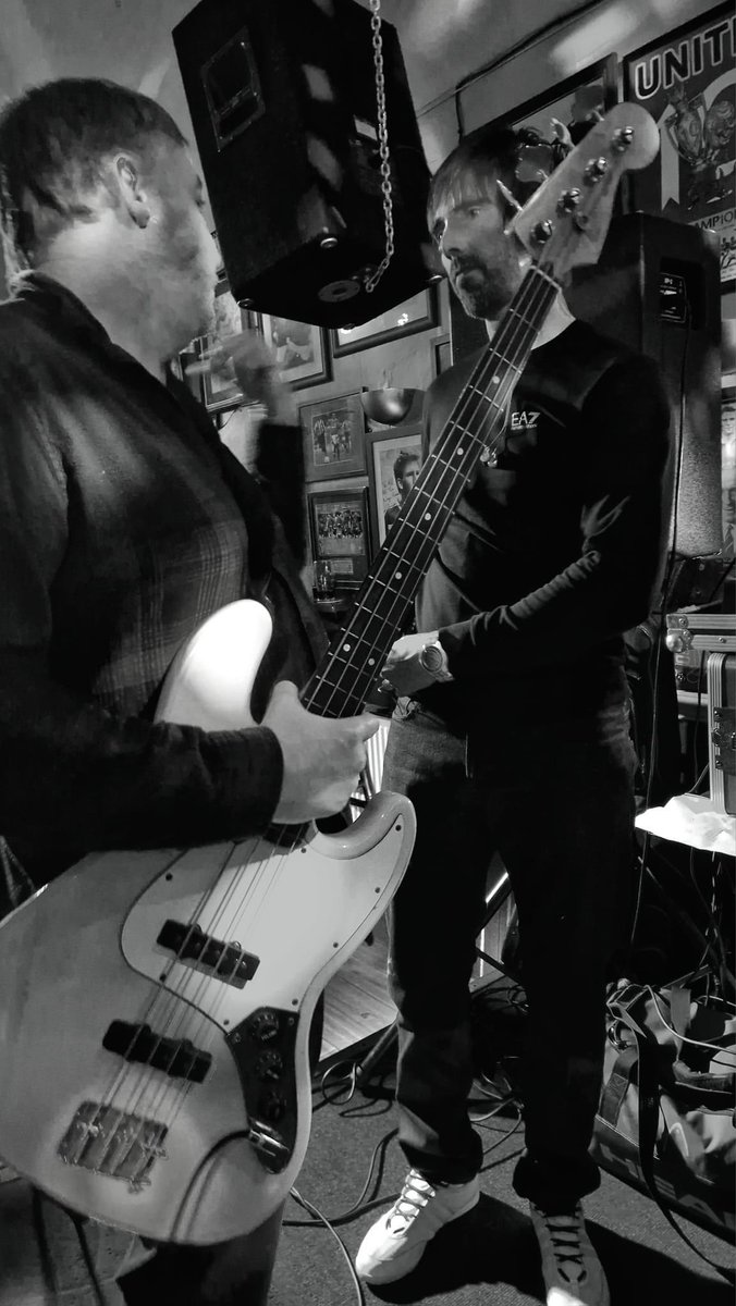 Indi_Trix's tweet photo. Many thanks to all who rocked up to the The Nags Head Macclesfield last night. Another top night!!  Sithi next year!

#inditrix #macclesfield https://t.co/hDpqPO90Hc