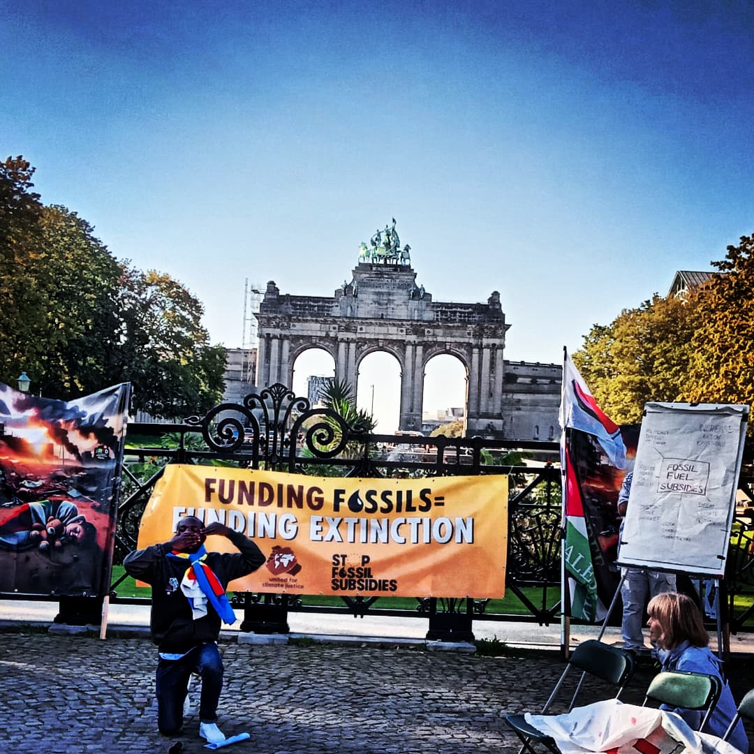 Maria Gernert (@mariagernert) on Twitter photo โ ๏ธFunding #fossils = funding #extinction โ ๏ธ
30 European movements demanded loudly & clearly in Brussels:
๐ฃNo more subsidies for fossil fuel companies! There's no #ClimateJustice w/o demilitarisation, decolonisation & social justice. ๐ฅ๐๐ฉธโ ๏ธโ๐ฅโ๏ธโ๐ฟโ๐ฝ
๐ฝ๏ธinstagram.com/p/DAwKlEZNbtn/โฆ โ ๏ธFunding #fossils = funding #extinction โ ๏ธ
30 European movements demanded loudly & clearly in Brussels:
๐ฃNo more subsidies for fossil fuel companies! There's no #ClimateJustice w/o demilitarisation, decolonisation & social justice. ๐ฅ๐๐ฉธโ ๏ธโ๐ฅโ๏ธโ๐ฟโ๐ฝ
๐ฝ๏ธinstagram.com/p/DAwKlEZNbtn/โฆ