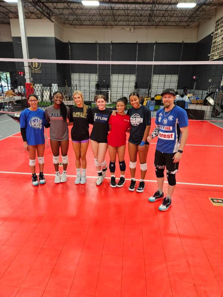BigPlayPey2029's tweet image. Rival Volleyball Clubs…
United Hustle 🏐🔥 
#SquadUp 
#DoHard
#Train 
@usavolleyball @AVCAVolleyball @TAVVolleyball