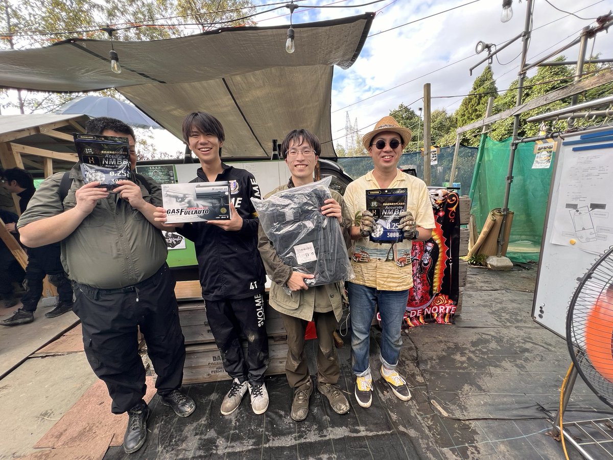 AlphaTeamToyama's tweet photo. 今日お疲れ様でした‼️
ギャングスターウォーvl.７‼️
皆んな様良い1日ありがとうございました‼️
アルファチーム富山フィールドまだまだなんですが皆んな様のためにもっとがんばります‼️
本当にありがとうございました‼️
また宜しくお願いいたします🙇‼️