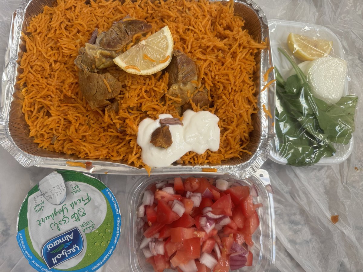 fahadddd83's tweet photo. كبسة حاشي
بمناسبة تدمير
منزل الشبيح
حسين مرتضى
في الضاحية الجنوبية
مال الحرام ما يدوووم
ياحسسسسسين
@Al_Bacheer https://t.co/lZr4Q6qBZ0