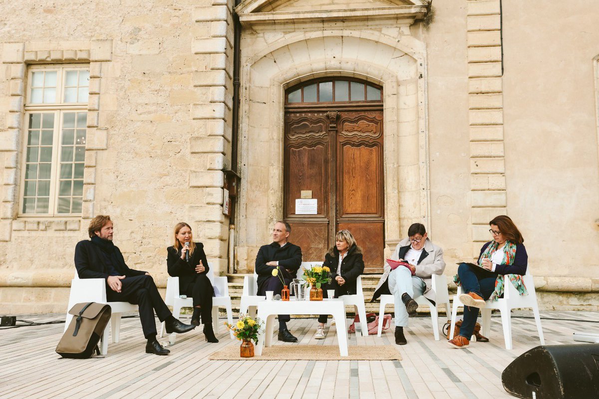 placepublique_'s tweet photo. « Encore un effort pour être démocrate ! »
Des riches échanges avec @CecileDuflot, @PatrickKanner, @MarieRecalde, @BorisVallaud, @AuroreLalucq et @rglucks1 https://t.co/DMBTylx3NS