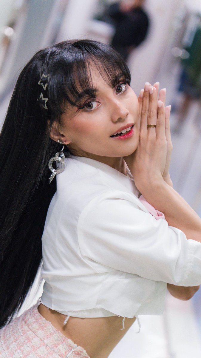 Thank you so much <a href="/AllOutSundays7/">All-Out Sundays</a> for having us! 🖤 #ItsDIONE