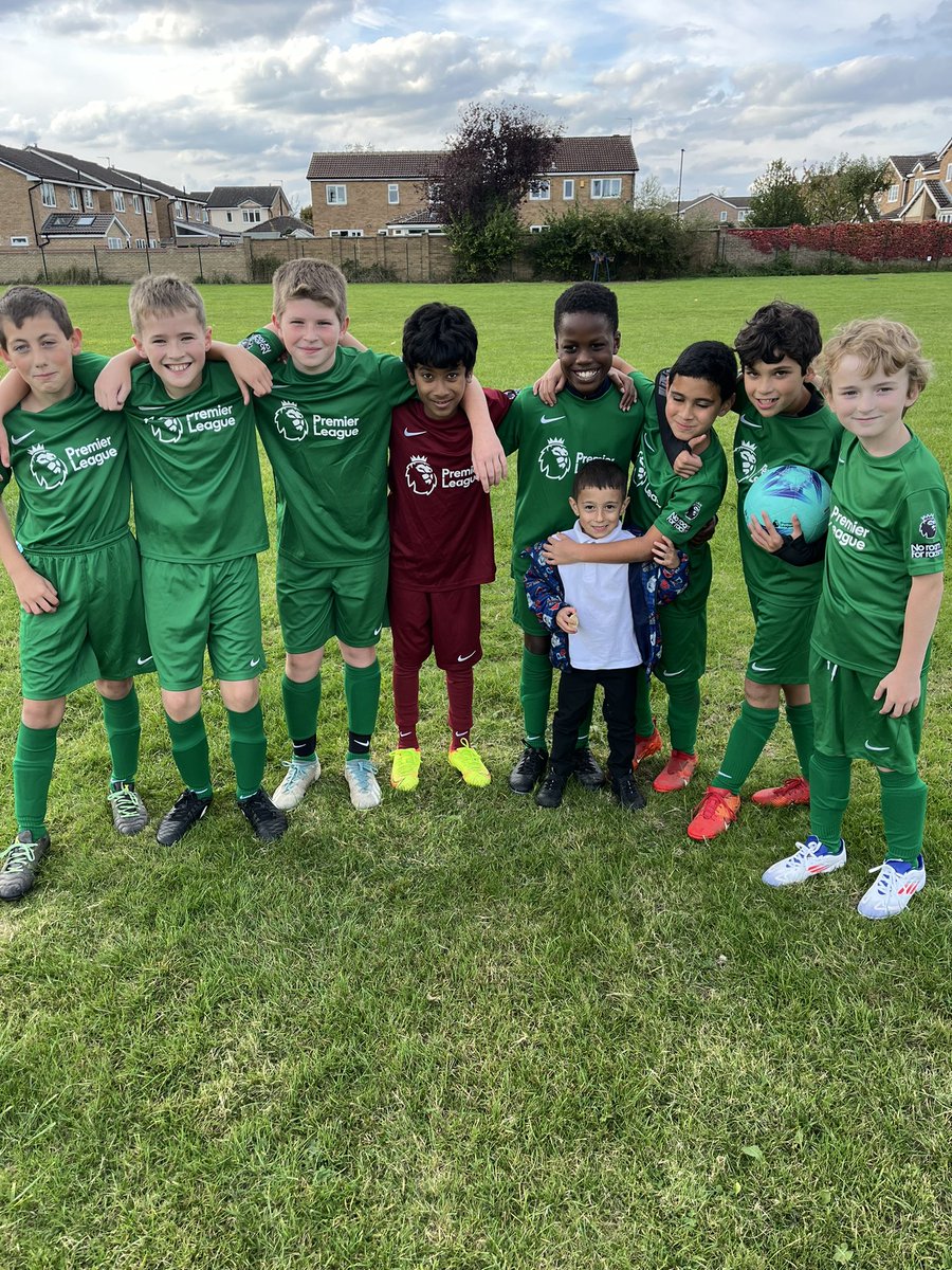 These boys were amazing on Friday in their football matches ⚽️ Fantastic support from our families as always too 👏 #BGSport #BGExtra