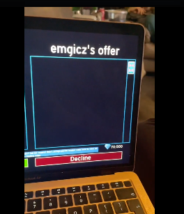 Santa Gives tweet media