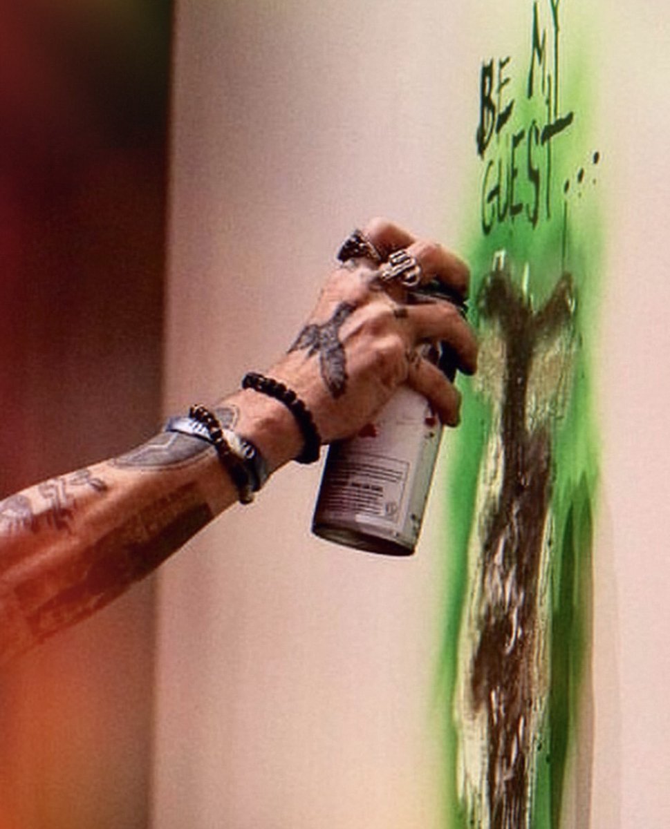 JohnnyDeppNFT's tweet photo. Are you ready? #ABunchOfStuff takes Manhattan. 

Images courtesy of A Bunch Of Stuff

#JohnnyDepp #NYCexhibition #experience https://t.co/OUG6qTO0d6