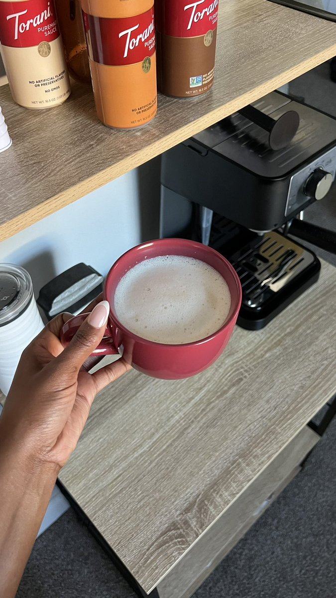 _LenaeSoTrue's tweet image. Sunday morning coffee hits different!