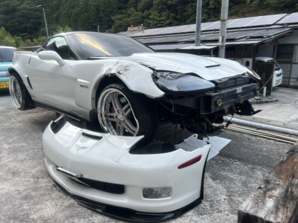 CBXryouga's tweet photo. #コルベットc6
#シボレー

現状丸車で売れました🚘
第二の人生歩んで下さい😭 https://t.co/FMQUcSO9dq