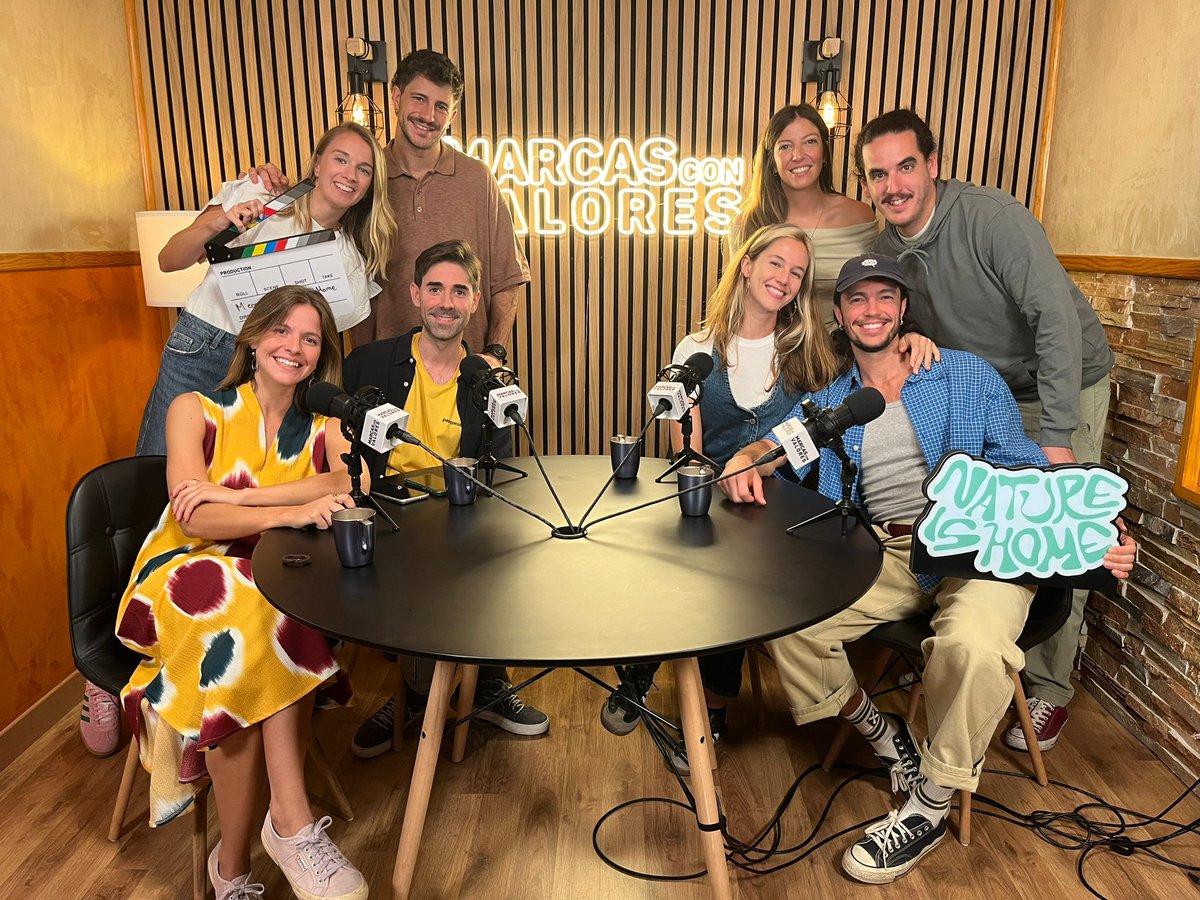 Se viene vídeopodcast #MarcasConValoresEmergentes <a href="/MarcaconValores/">Marcas con Valores</a>  <a href="/igluu_magazine/">Igluu Magazine</a> <a href="/21gramos_net/">21gramos</a> Nos hemos reído y hemos aprendido mucho con esta maravilla de personas #NatureisHome ¡Gracias! Deseando que lo escuchéis/veáis.