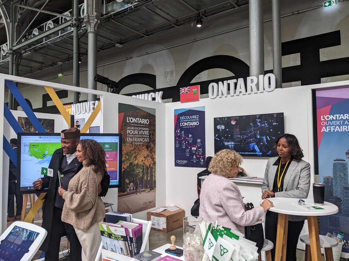 Au village de la #francophonie <a href="/Francophonie_24/">Francophonie 2024</a>, je me suis attardée aux stands @Gouvci <a href="/FrancophonieCan/">Francophonie Canada</a> <a href="/ONgov/">Ontario Government</a> <a href="/Gouv_NB/">Gouvernement du NB</a> . Village montre toute la diversité #francophonie (321 millions personnes,  88 États/gouvernements). <a href="/OIFrancophonie/">La Francophonie</a> <a href="/QuebecAbidjan/">Québec à Abidjan</a> <a href="/AmbCanCI/">Canada Côte d'Ivoire</a>  <a href="/FRemarck13/">Françoise Remarck Officiel</a>