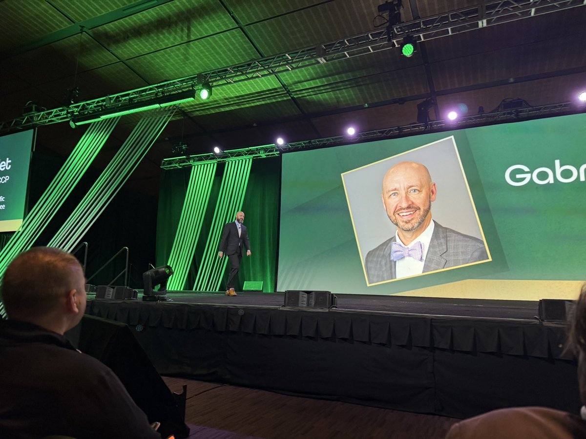Irina Petrache (@irinapetrachemd) on Twitter photo Exciting opening event <a href="/accpchest/">CHEST</a> #CHEST2024 featuring Chest leaders #JackBuckleyMD <a href="/gbosslet/">Gabriel Bosslet</a> <a href="/IUPCCM/">IU Pulmonary and Critical Care Fellowship</a> Exciting opening event <a href="/accpchest/">CHEST</a> #CHEST2024 featuring Chest leaders #JackBuckleyMD <a href="/gbosslet/">Gabriel Bosslet</a> <a href="/IUPCCM/">IU Pulmonary and Critical Care Fellowship</a>