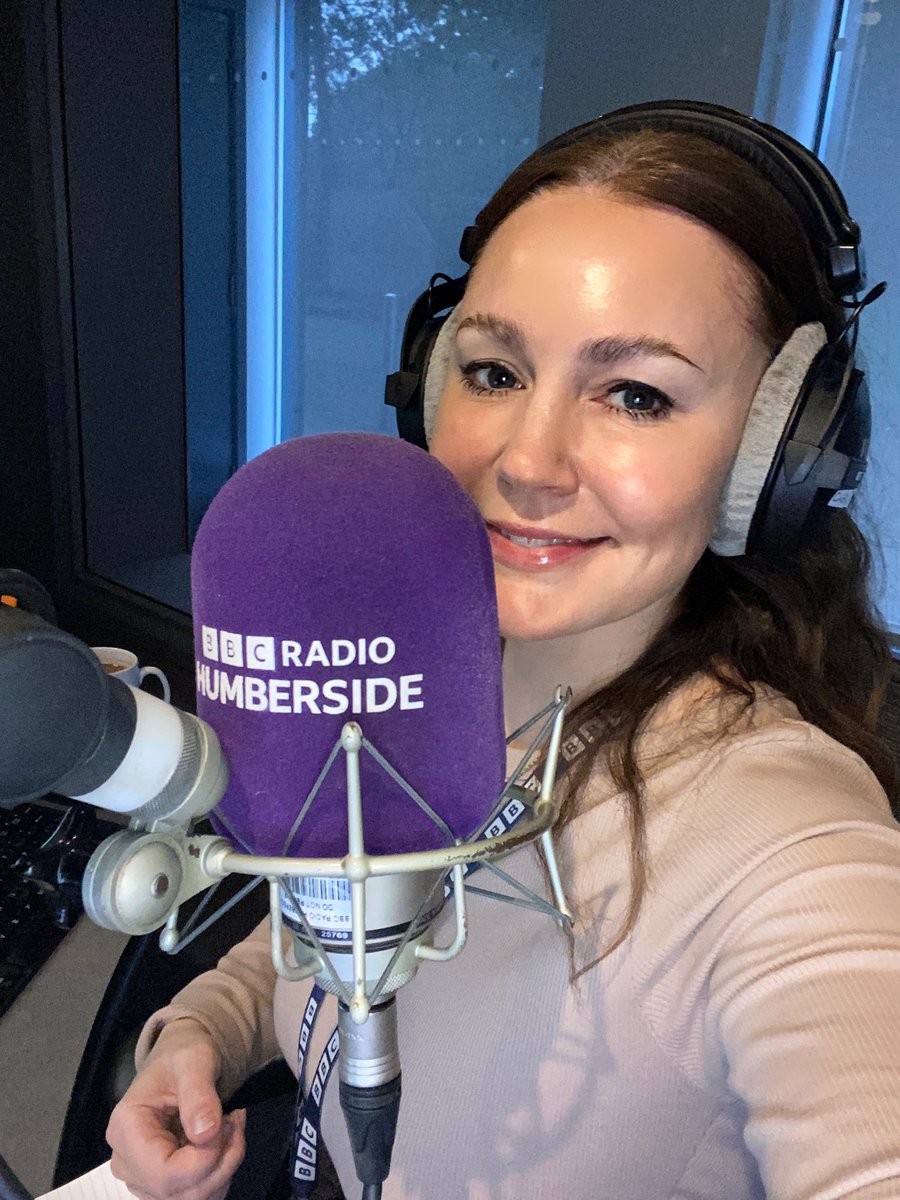 Amy Thompson (@amyltommo) on Twitter photo Thanks for your company this morning ✌🏻😁
Had a gorgeous week with the gang <a href="/RadioHumberside/">BBC Humberside</a> ✨📻
I’ll be back on Thursday from 2pm ✌🏻
You can listen back for 30 days on @bbcsounds Thanks for your company this morning ✌🏻😁
Had a gorgeous week with the gang <a href="/RadioHumberside/">BBC Humberside</a> ✨📻
I’ll be back on Thursday from 2pm ✌🏻
You can listen back for 30 days on @bbcsounds