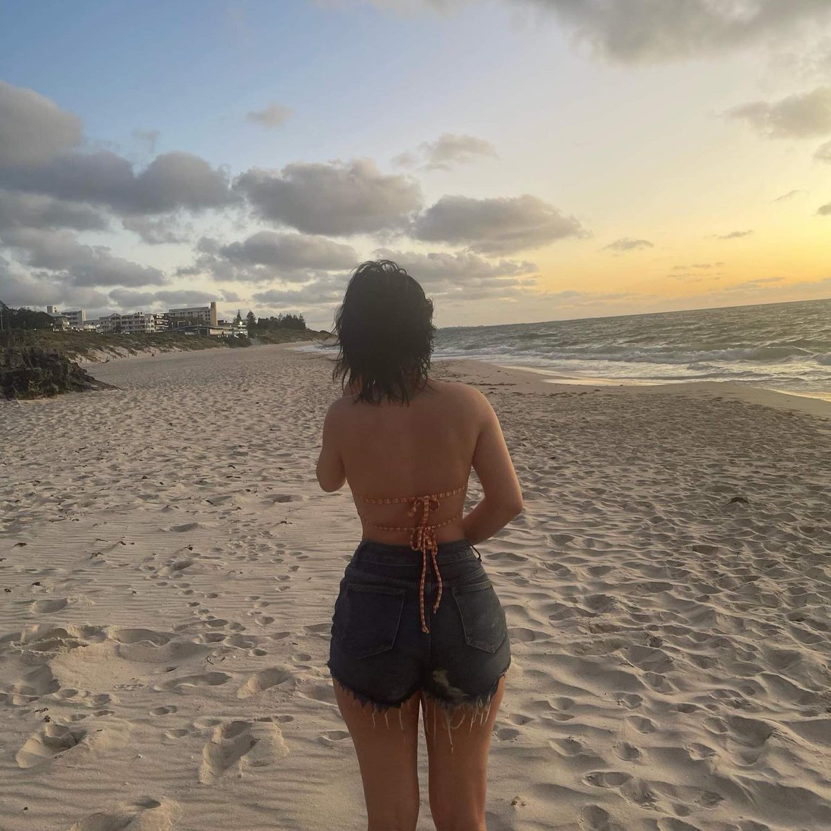 ycmoenoon's tweet photo. Feel the view not my ass 🍑 https://t.co/KYGjetgRVb