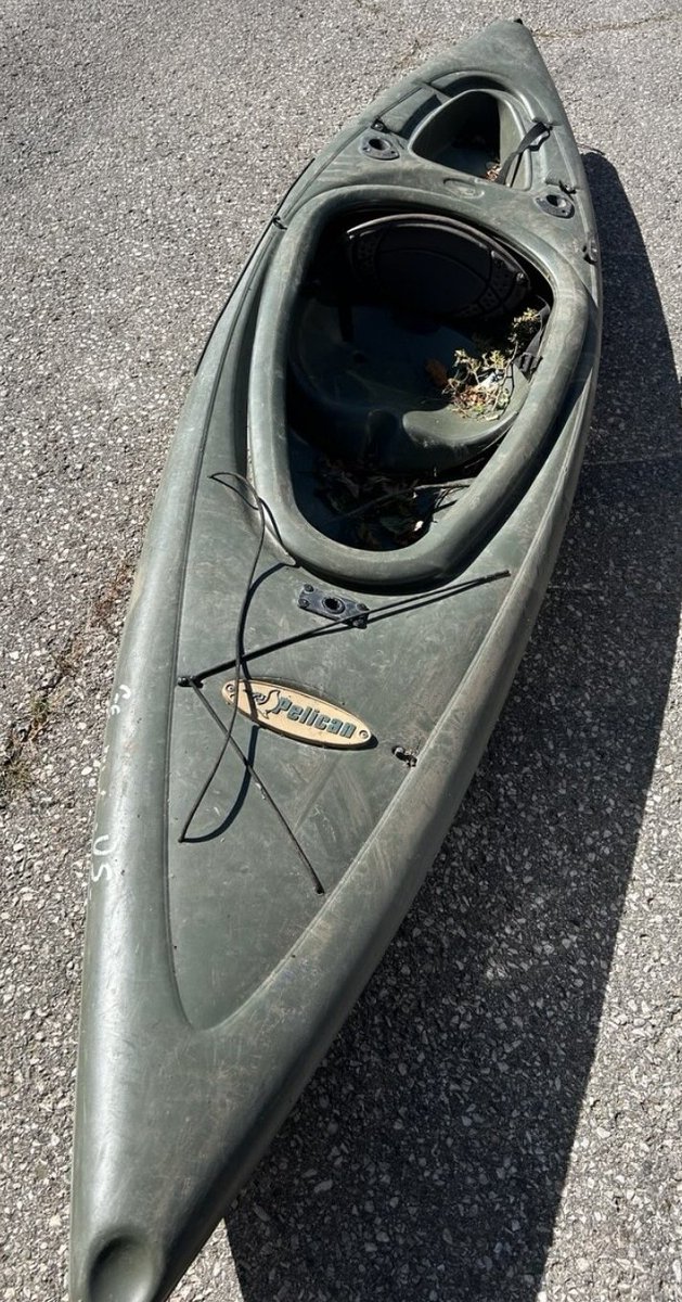 ChiefKnoll's tweet image. HPS officers have recovered this kayak and are looking to reunite it with the rightful owner. Anyone with information is asked to contact HPS investigators. An ownership verification process will be completed.