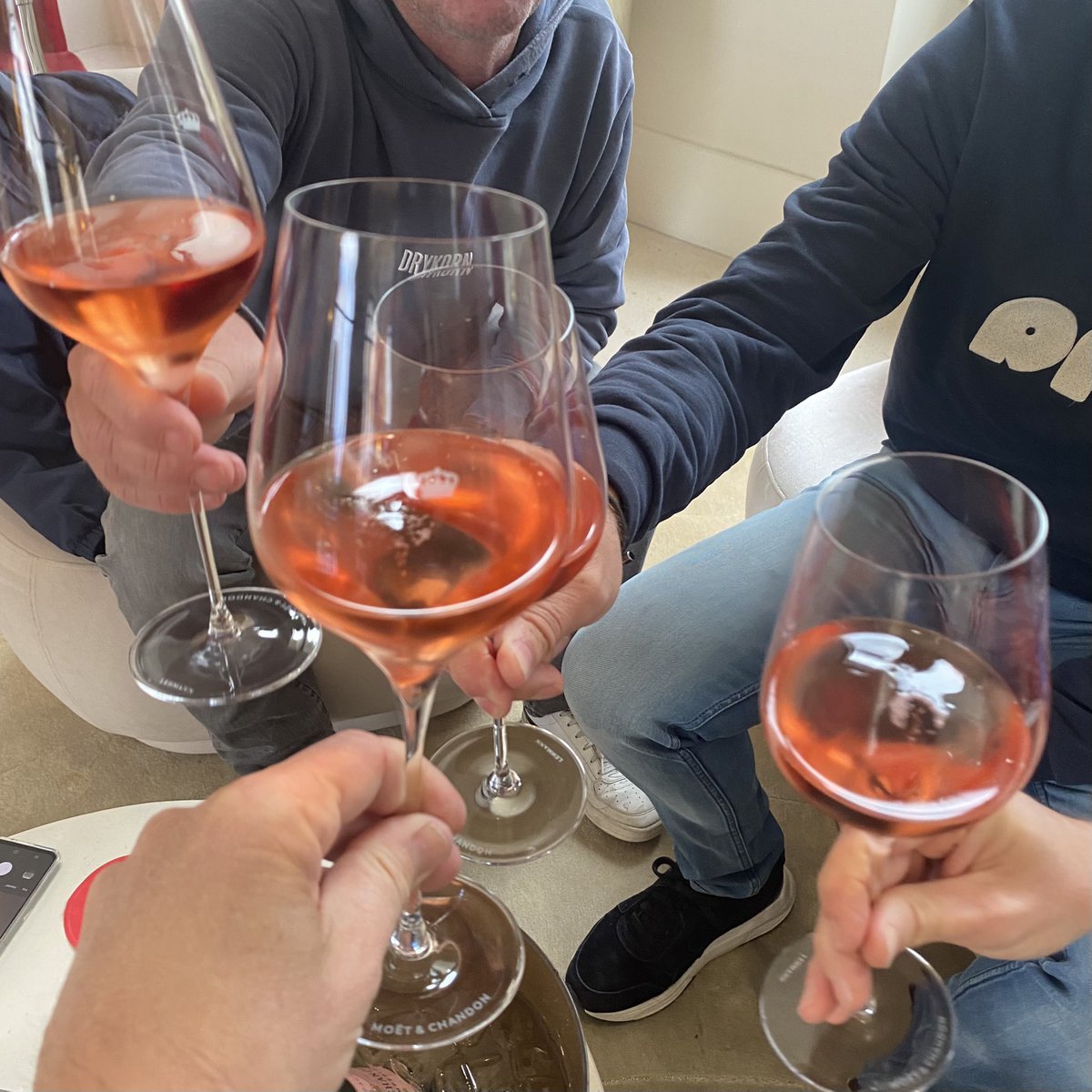 Marco van Loon tweet media