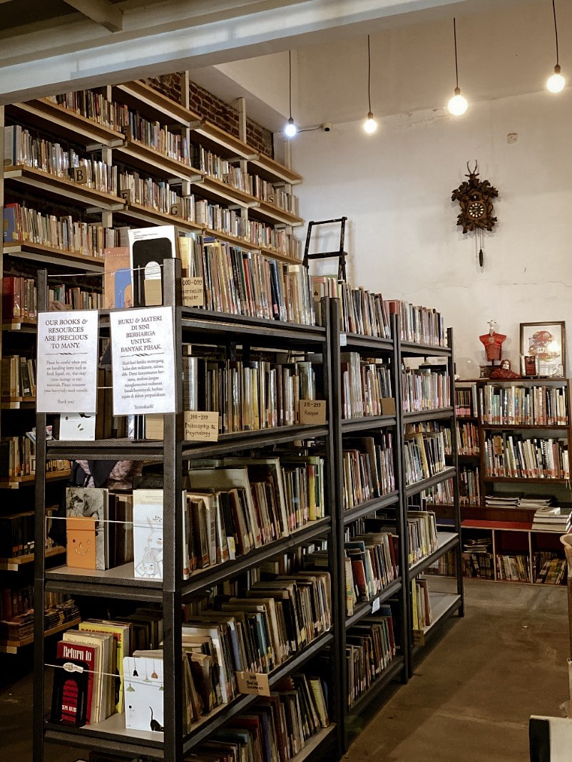 thebookspinner tweet media