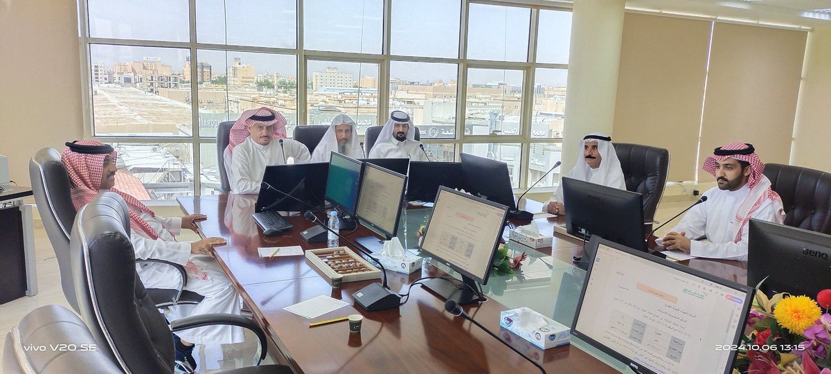 sultan_alakla's tweet photo. #اللحيسة
برئاسة  ابن العم الأستاذ عمير بن خزيم الاسلمي الشمري ، وزملائه الموقرين سلمهم الله  بـ اللجنة العقارية بـ #غرفة_حفرالباطن تعقد اجتماعها الثاني
وتناقش عدد من المواضيع من المعوقات والمحفزات أيضاً التي تخدم القطاع العقاري في محافظة حفر الباطن . امنياتنا لكم بالتوفيق جميعاً وبارك الله بجهود اللجنة جميعاً والى مستقبل زاهر بمحافظة حفر الباطن وجميع مناطق ومدن ومحافظات وطني 🇸🇦العزيز .
#حفرالباطن 
#حائل