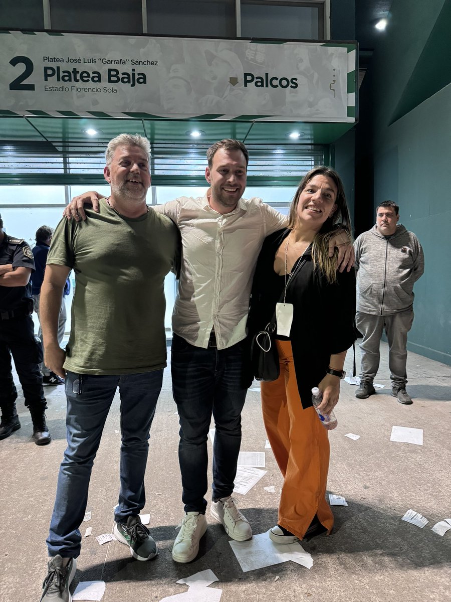 Hermosa mañana, ¿verdad? 💚🇳🇬