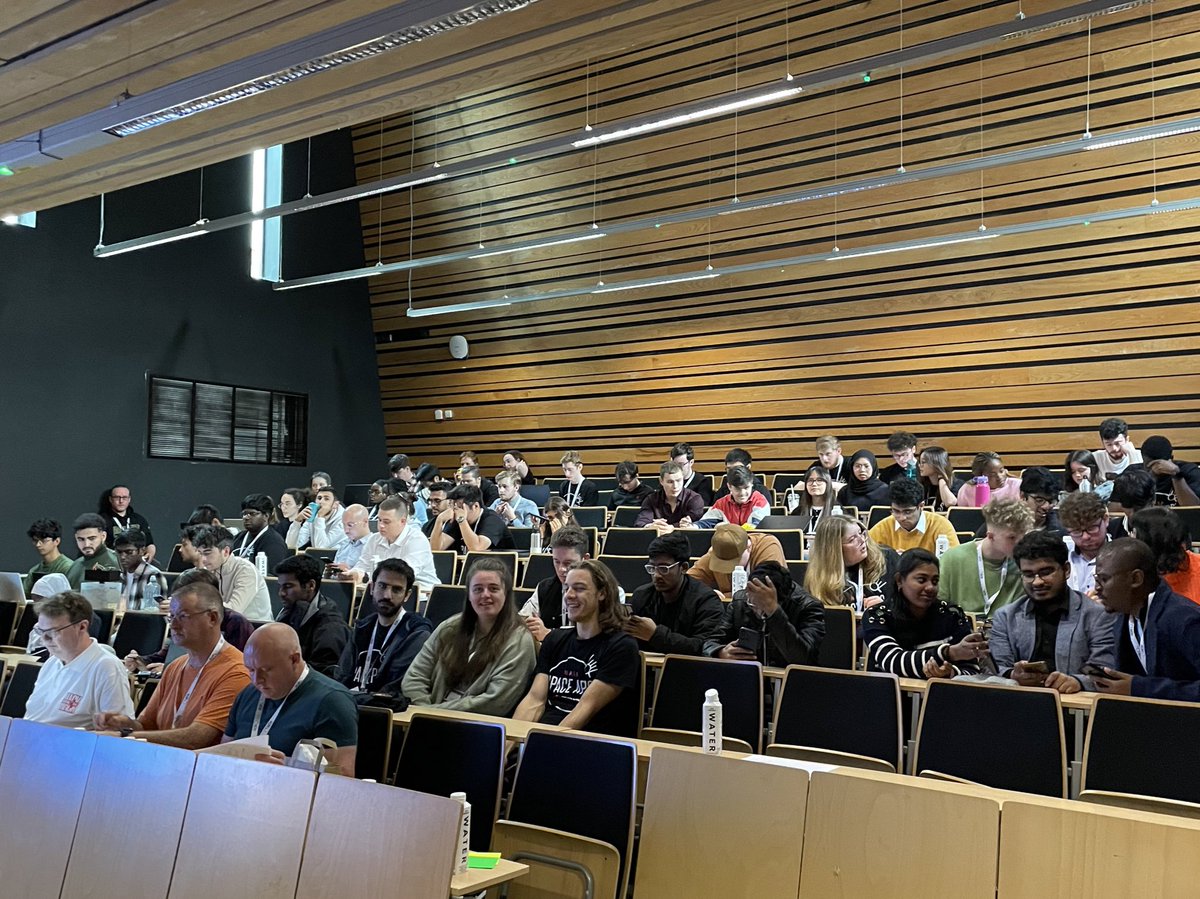 We’re ready for the final presentations at the hackathlone! Excited to showcase all the hard work and innovative ideas. Let’s do this! 🚀 #HackathonFinals #Innovation #TeamWork