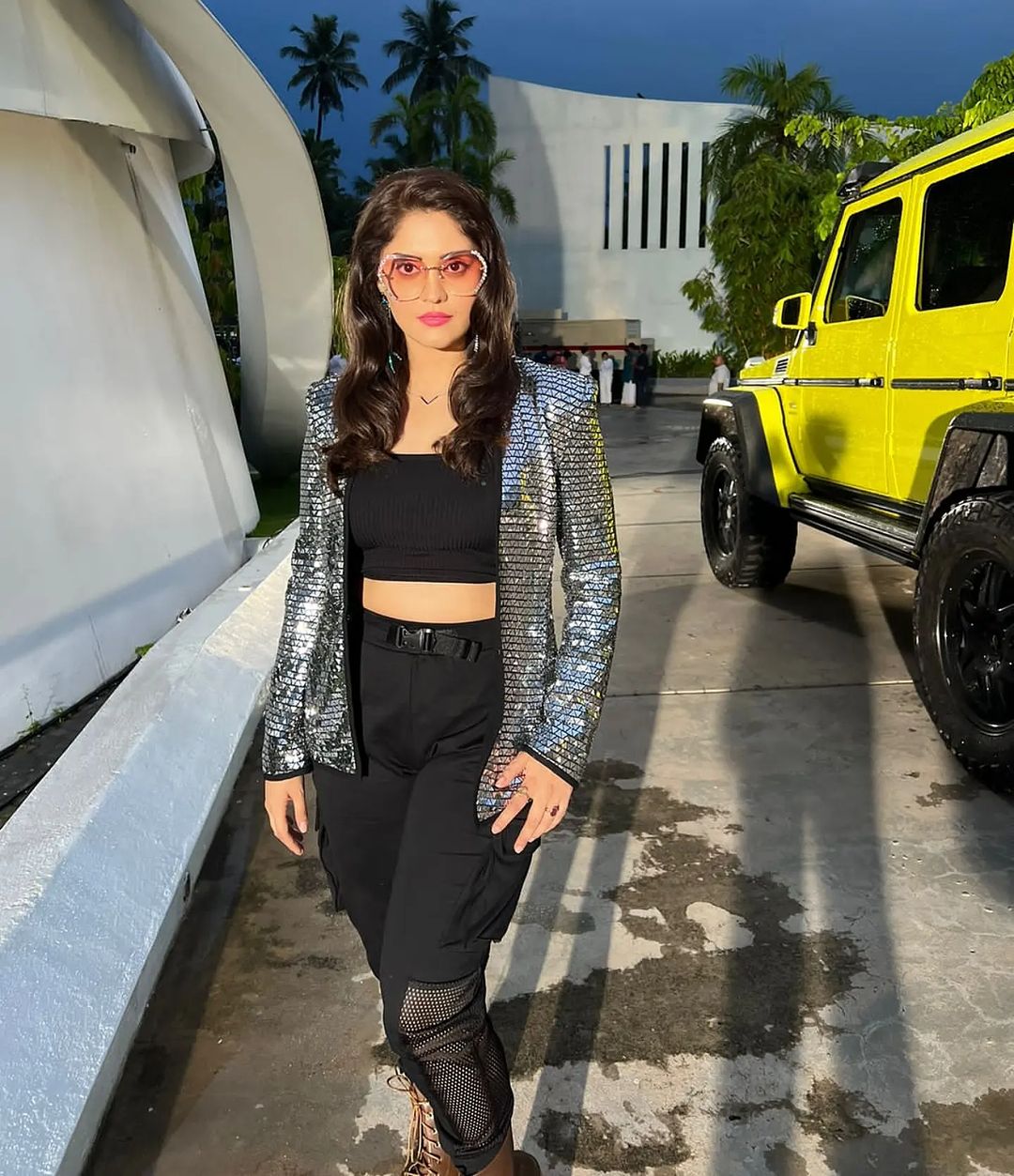 GZNZvCmWcAAAcel?format=jpg&name=large