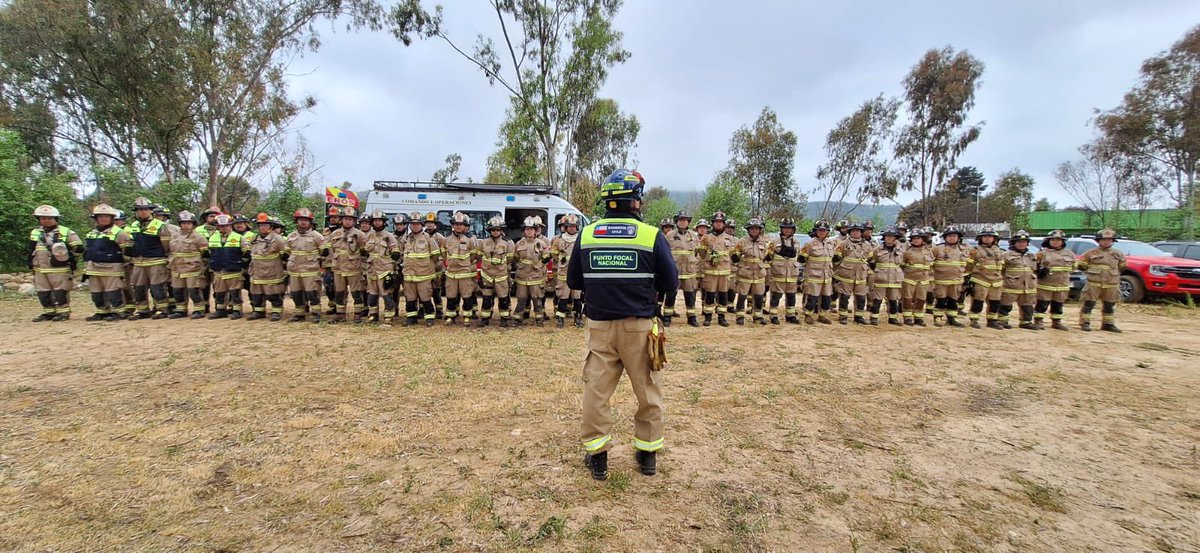 SNOBomberos's tweet photo. #Acreditados el Equipo de Bomberos Forestales del @bomberosvina ha sido acreditado por el GTO Forestal, luego de haber aprobado su auditoría documental en terreno y su ejercicio final. Felicitamos a todos los bomberos y bomberos que hacen parte de este equipo especializado #EBF https://t.co/28dGsnQVH3