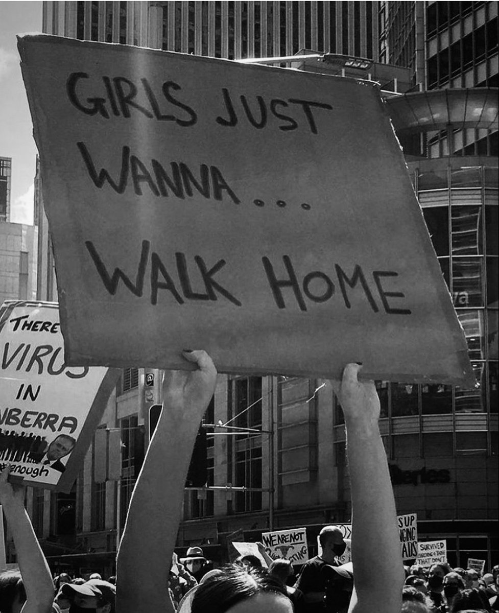Turkish women are in danger in their own country because of judges and prosecutors who protect their murderers and rapists and do not do their jobs with competence. #TurkıshWomanNeedHelp #turkishwomenareindanger